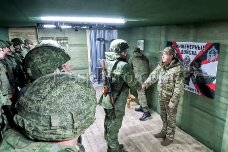 Награждение военнослужащих инженерных войск ВС РФ