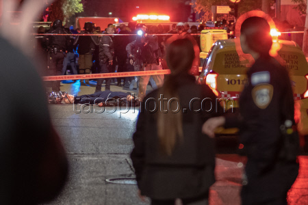 Stabbing attack in Tel Aviv. Terrorist was a 24 Year old man from Marocco, who came to Israel 3 days ago.