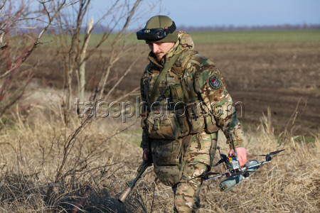 Работа операторов FPV-дронов на запорожском направлении СВО