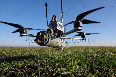 Работа операторов FPV-дронов на запорожском направлении СВО