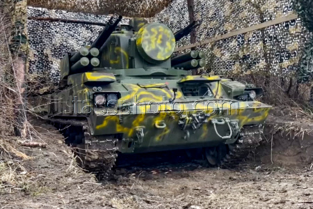 Russian Tunguska anti-aircraft gun crew in Kherson Region