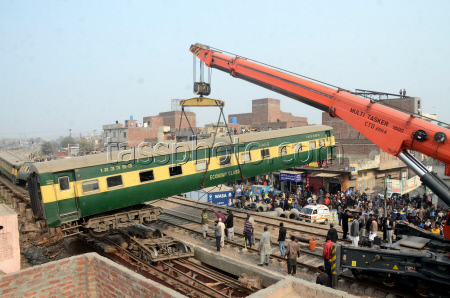Three coaches of Karachi-bound Shalimar Express derailed in Lahore