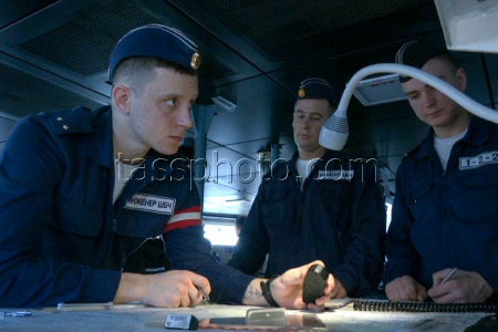 Russian Navy Pacific fleet ships leave Vladivostok