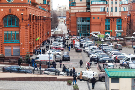 Explosion rocks Alyye Parusa residential complex in Moscow
