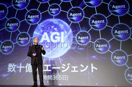 Японская корпорация Softbank  заключила партнерство с американской компанией OpenAI