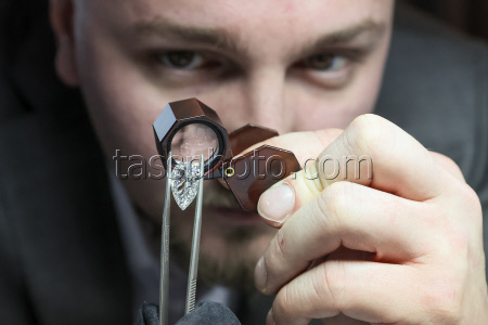 Коллекция инвестиционных бриллиантов Alrosa Diamond Exclusive в Екатеринбурге