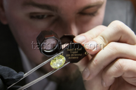Коллекция инвестиционных бриллиантов Alrosa Diamond Exclusive в Екатеринбурге