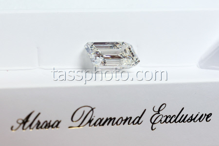 Коллекция инвестиционных бриллиантов Alrosa Diamond Exclusive в Екатеринбурге