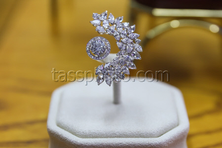 Коллекция инвестиционных бриллиантов Alrosa Diamond Exclusive в Екатеринбурге