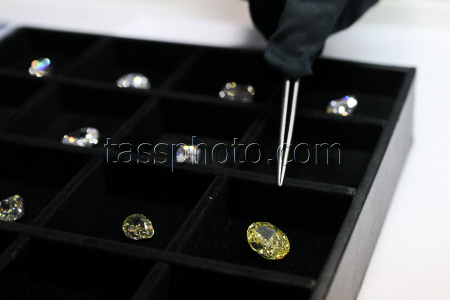 Коллекция инвестиционных бриллиантов Alrosa Diamond Exclusive в Екатеринбурге