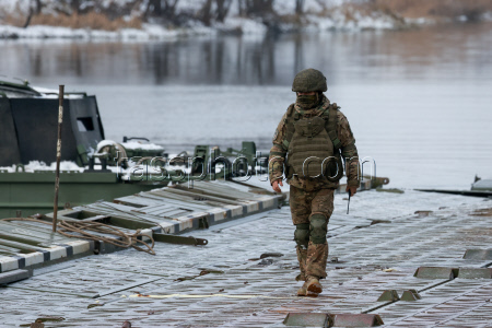 Russian servicemen build pontoon bridges in Kursk Region