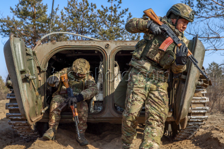 Russian assault teams undergo training in Lugansk People's Republic