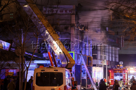 Пожар на центральном рынке в Симферополе