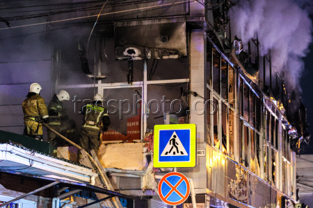 Fire hits central market in Simferopol