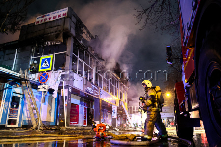 Fire hits central market in Simferopol