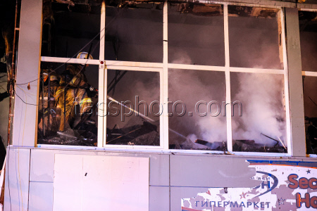Fire hits central market in Simferopol