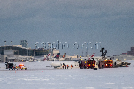 Delta Air Lines plane crashes while landing at Toronto Airport