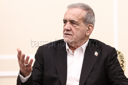 Russia's Deputy PM Overchuk on working visit to Iran