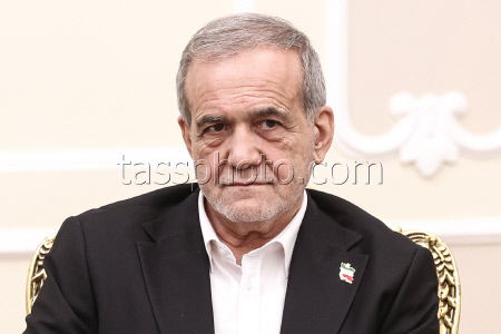 Russia's Deputy PM Overchuk on working visit to Iran