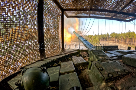 (+VIDEO) Tanks crews with Dnepr Group of Forces