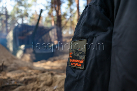 (+VIDEO) Tanks crews with Dnepr Group of Forces