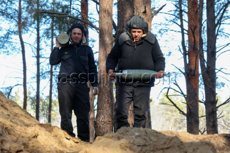 (+VIDEO) Tanks crews with Dnepr Group of Forces
