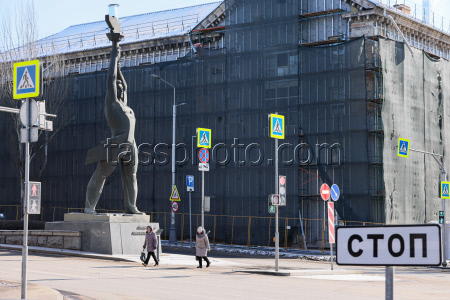 Repair and refurbishment work in Lugansk