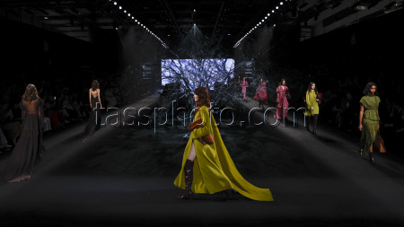 Simorra - Runway - Mercedes Benz Fashion Week Madrid FW 25/26