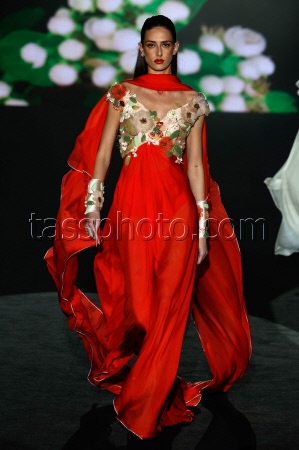 Hannibal Laguna - Runway - Mercedes Benz Fashion Week Madrid FW 25/26