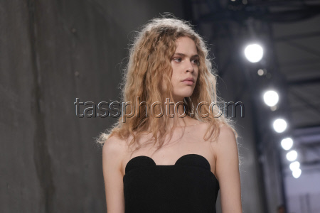 Italy Fashion N21 F/W 25/26.