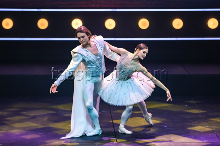 Musical show at Moscow's Helikon-Opera Theatre