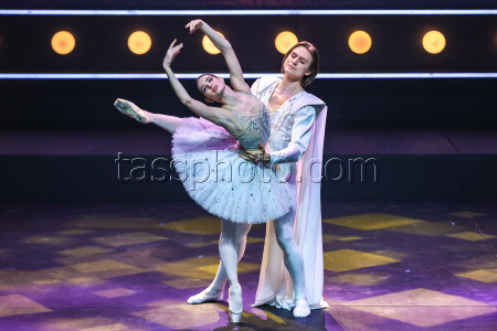 Musical show at Moscow's Helikon-Opera Theatre