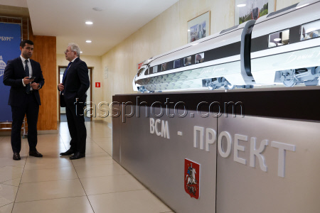 Mockup of Bely Krechet high-speed train