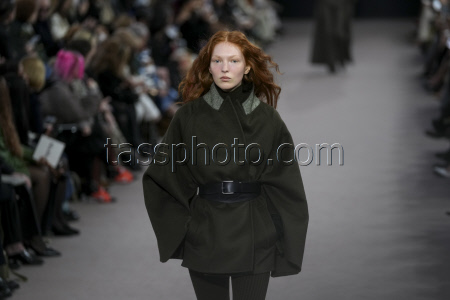Показ коллекции Max Mara сезона осень-зима 2025/2026 на Неделе моды в Милане