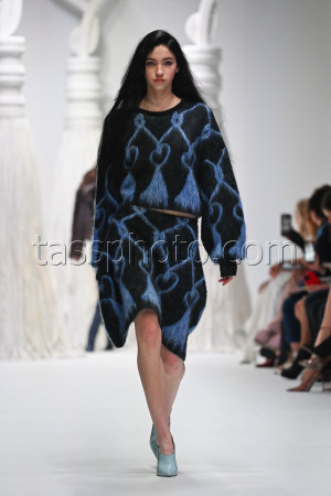 Milan, Milan Women's Fashion Week: Fall/Winter 2025 - Genny Fashion Show - Catwalk