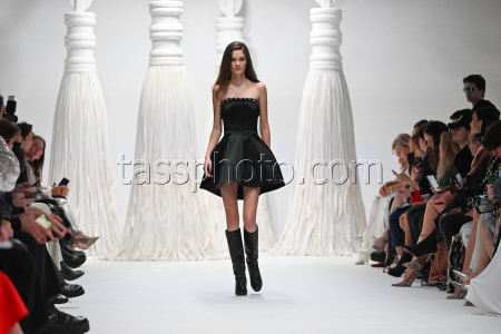 Milan, Milan Women's Fashion Week: Fall/Winter 2025 - Genny Fashion Show - Catwalk