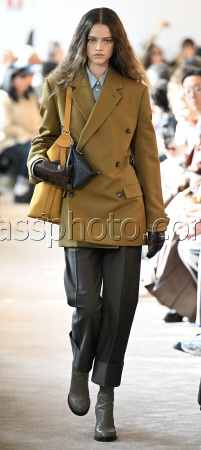 Tod's - Runway - Milan Fashion Week FW 2025/2026