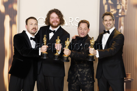 Arrivals - 97th Academy Awards