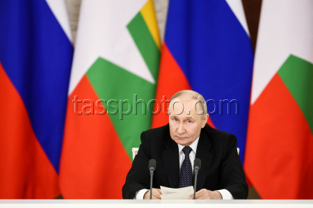 Myanmar's PM Min Aung Hlaing on official visit to Moscow