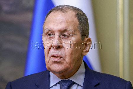 Foreign ministers of Russia and Zimbabwe meet for talks