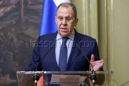 Foreign ministers of Russia and Zimbabwe meet for talks