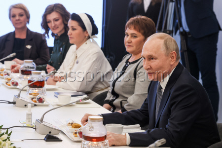 President Putin visits Unified Support Centre for participants in Russia's special military operation
