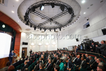 President Putin visits Unified Support Centre for participants in Russia's special military operation