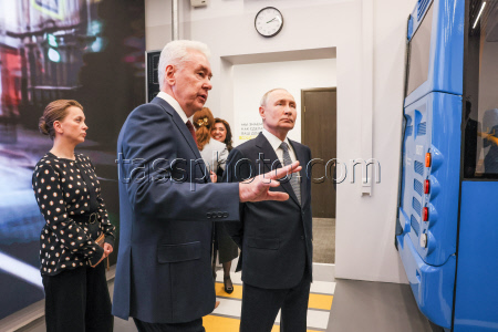 Посещение президентом РФ Путиным Единого центра поддержки участников СВО