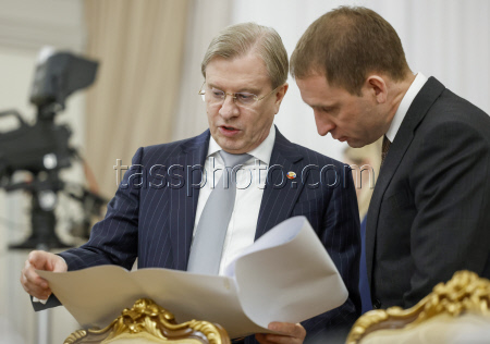 Оперативное совещание премьер-министра РФ Мишустина с вице-премьерами РФ