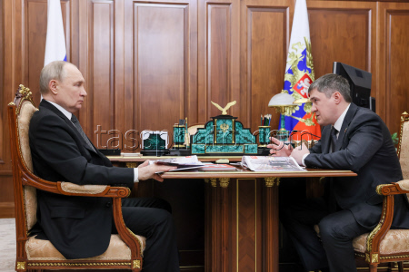 Russia's President Putin meets with Perm Region Governor Makhonin