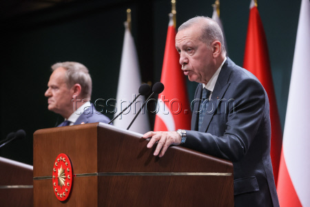 Poland's Prime Mnister Tusk visits Turkey