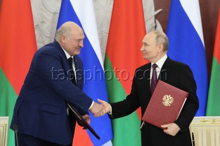 Встреча президента РФ Путина и президента Белоруссии Лукашенко в Москве