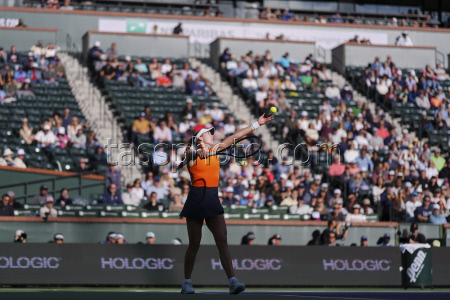 Теннисный турнир BNP Paribas Open, 1/2 финала: Мирра Андреева (Россия) - Ига Свёнтек (Польша) - 7:6, 1:6, 6:3
