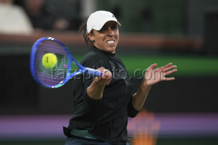 Теннисный турнир BNP Paribas Open, 1/2 финала: Арина Соболенко (Белоруссия) - Мэдисон Киз (США) - 6:0, 6:1
